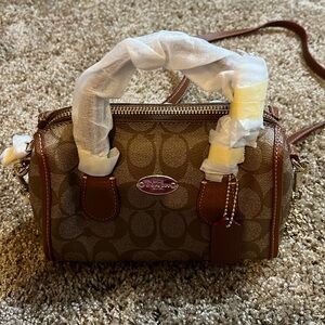 NWT Coach big baby Bennett purse. 🔥🔥